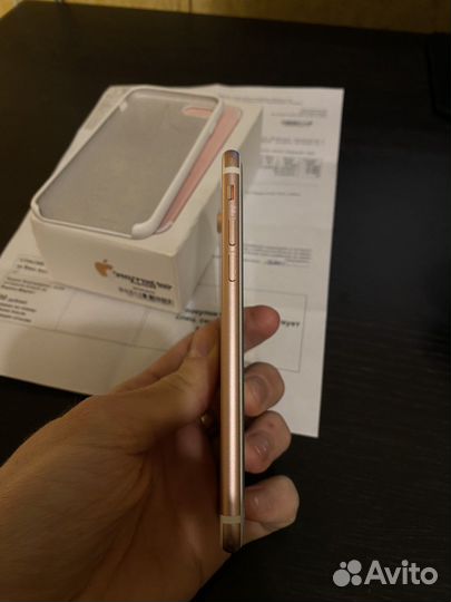 iPhone 7, 32 ГБ