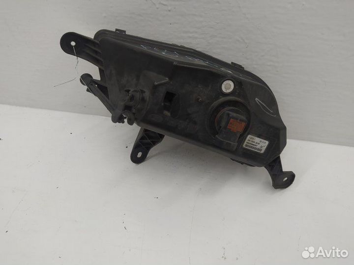 Б/У Фара противотуманная правая Англия Хорошее