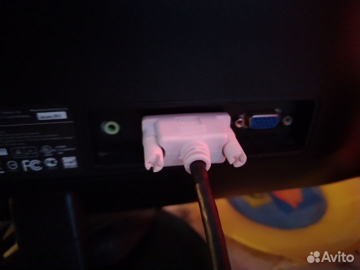 Монитор Philips 22