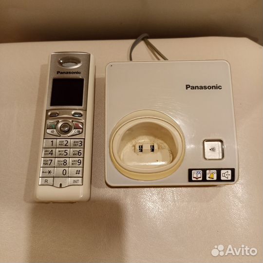 Телефон Panasonic KX-TG8205RU
