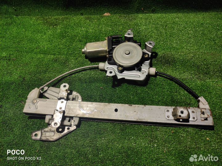 Стеклоподъемник заднийлевый Nissan X-Trail T30 T31