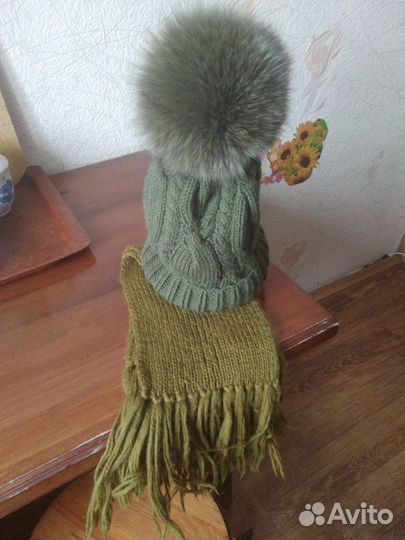 Шапки и шарфы женские