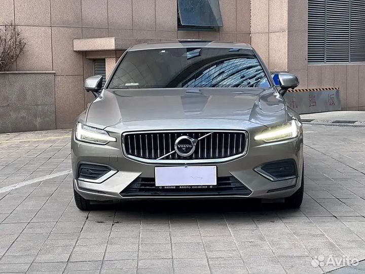 Volvo S60 2.0 AT, 2021, 27 000 км