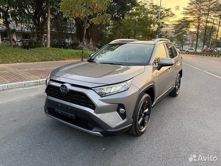 Toyota RAV4 2.5 AT, 2021, 28 000 км
