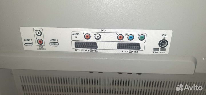Телевизор Philips uvsh lc 370wx1- sl04