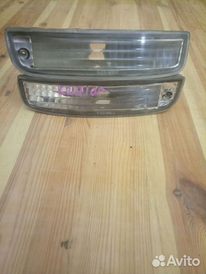 Поворотники прозрачные в бампер Хайс 100-106