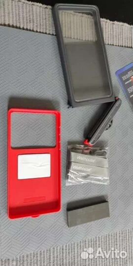 Водонепроницаемый кейс для смартфонов до 6.9