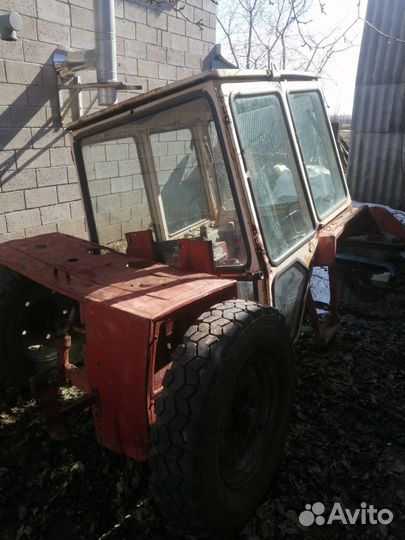 Кабина на трактор юмз