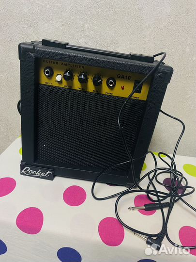 Электро гитара с комбоусилителем