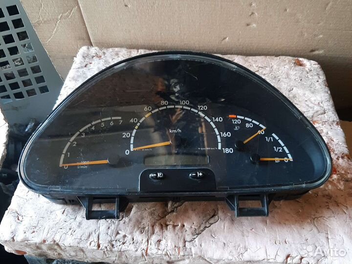 Панель приборов Мерседес Спринтер 2000-2006 год