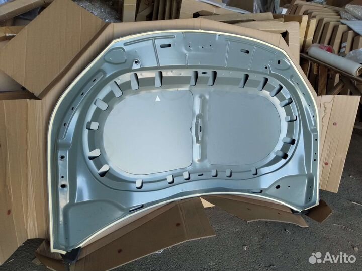 Капот Volkswagen Tiguan 1 2007 - 2016