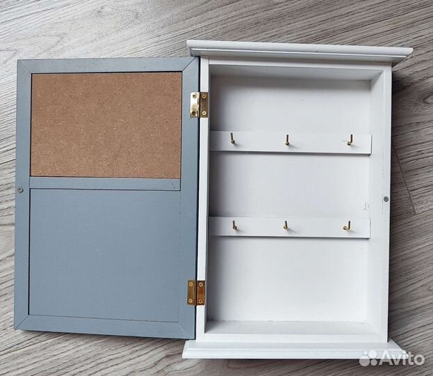 Ключница настенная из дерева