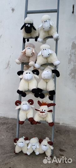 Игрушка подушка из натурального меха