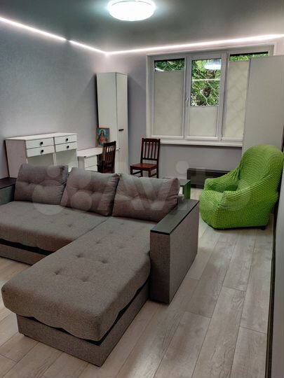 2-к. квартира, 47 м², 1/12 эт.