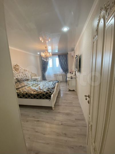 2-к. квартира, 65 м², 13/16 эт.