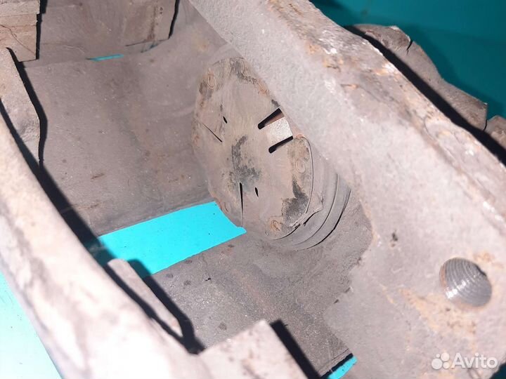 Суппорт передний правый chery tiggo t11