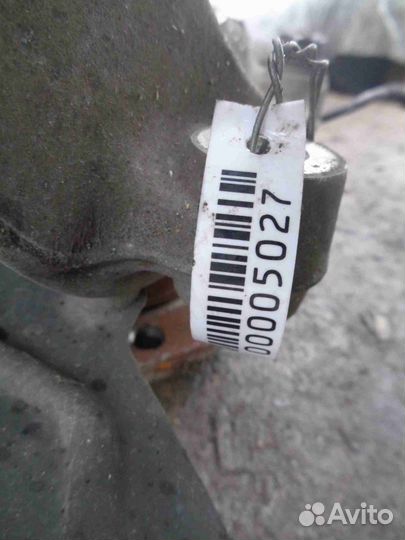 Кулак поворотный правый Volkswagen Passat CC 357