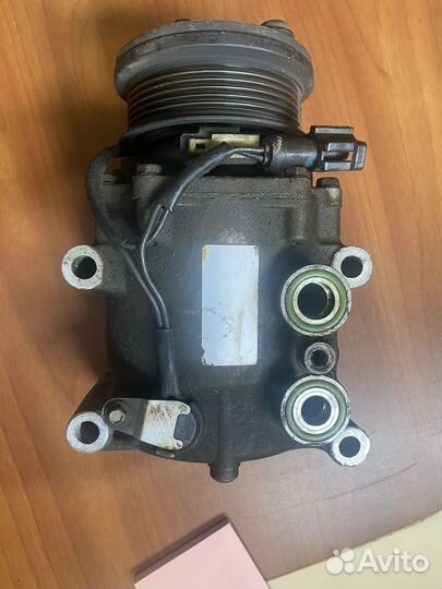 Компрессор кондиционера Ford fusion 1,6