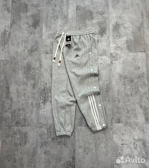 Спортивные штаны adidas