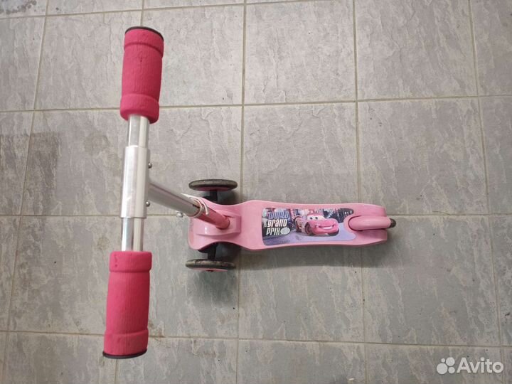 Самокат детский трехколесный