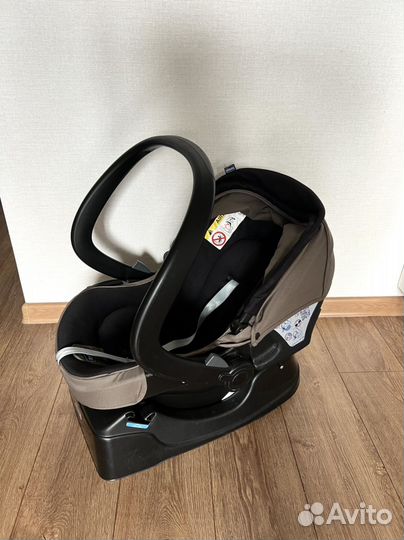 Автолюлька chicco с базой