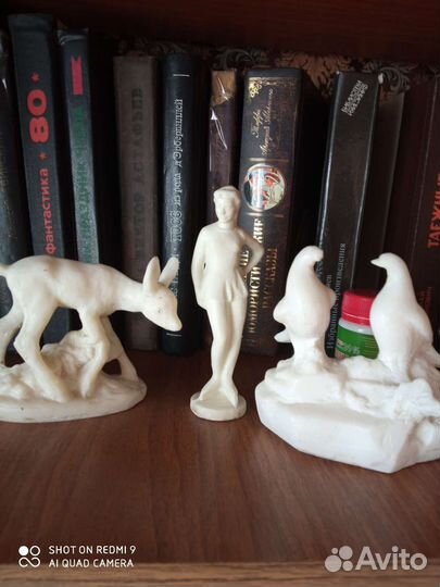 Статуэтки