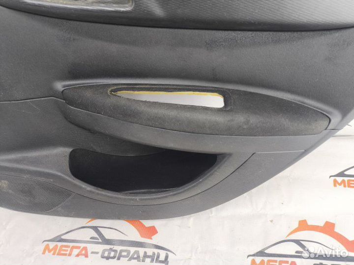 Обшивка боковой двери задняя правая Citroen C4