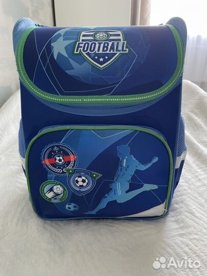 Одежда и обувь для школы