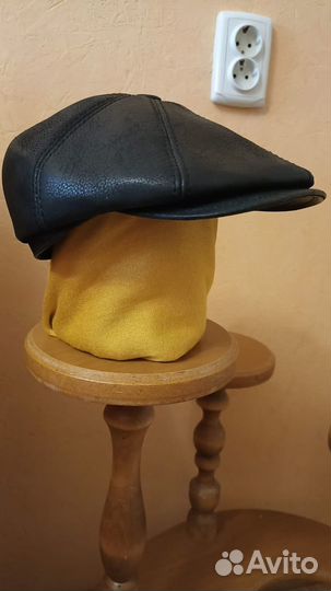 Мужская кожаная кепка