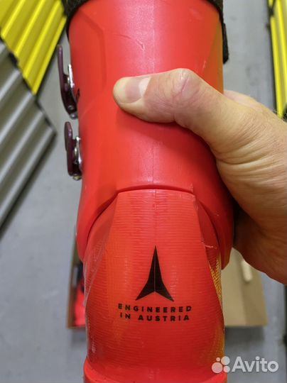 Горнолыжные ботинки atomic детские 23/23.5