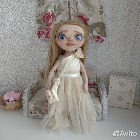Кукла ручной работы