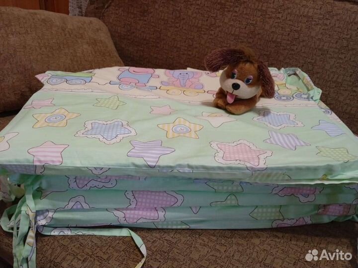 Бортик для кроватки, съемный, паралоновый