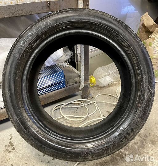 Yokohama dB Decibel E70B 215/55 R17 93V