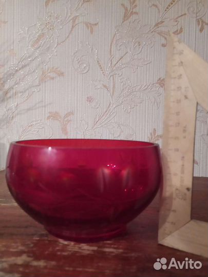 Вазы из красного стекла СССР