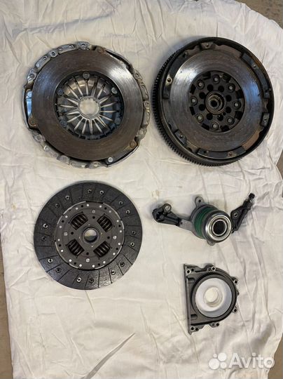 Комплект сцепления на MB Sprinter 2002г 2,2л