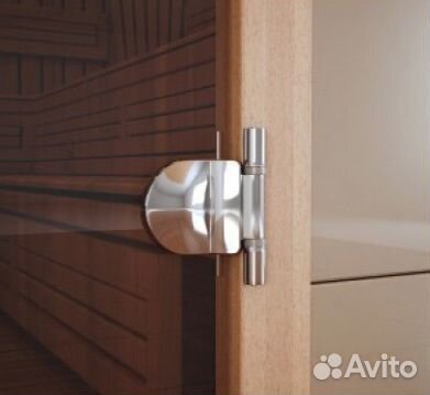 Дверь стеклянная в баню