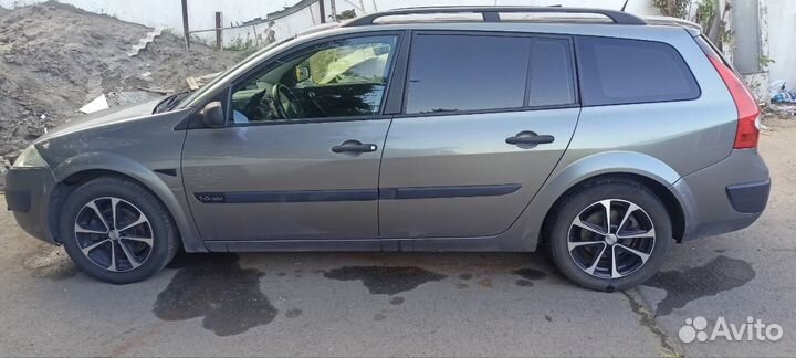 Renault Megane 1.6 МТ, 2004, 300 000 км