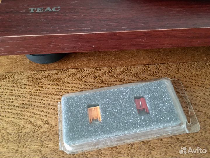 Проигрыватель винила Teac TN-180 BT
