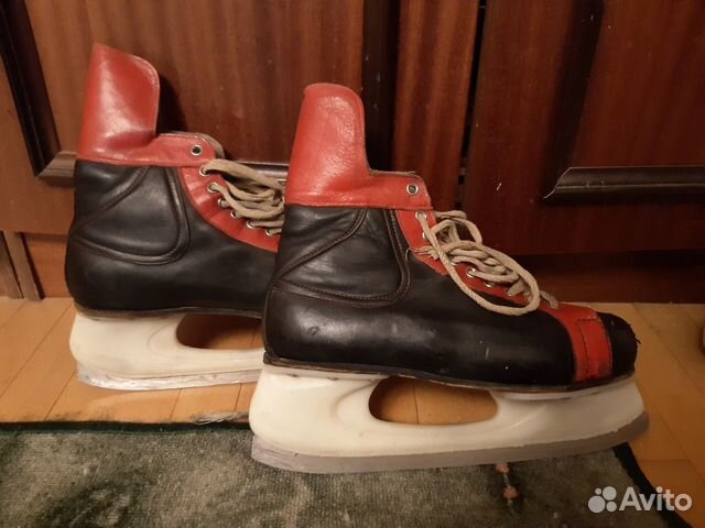 Коньки хоккейные