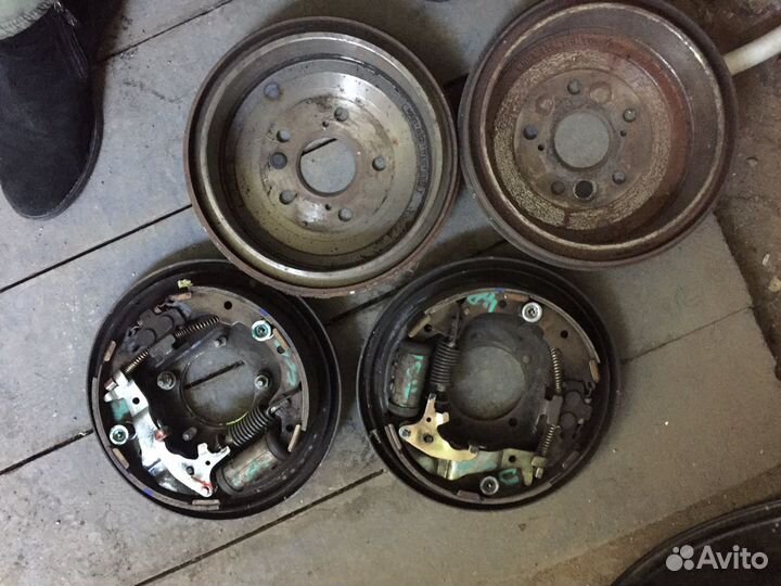 Задние тормозные барабаны конрактные от ипсума sv1