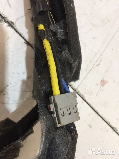 Электропроводка потолка (Kia Soul)