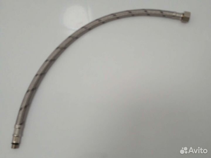 Подводка гибкая для смесителя. Новая