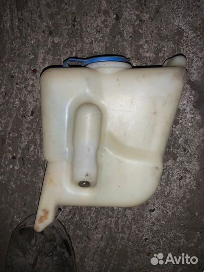 Бочек стеклоомыватель skoda felicia 1