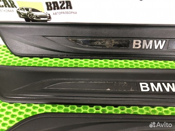 Комплект накладок на пороги BMW 5