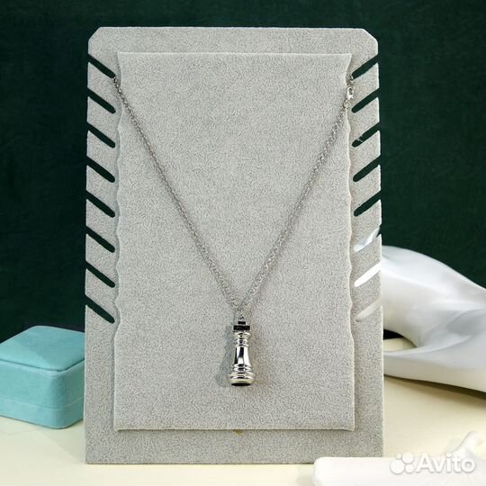 Кулон на цепочке 