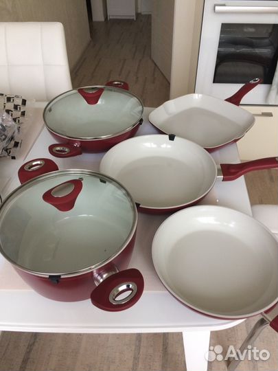 Набор посуды с керамическим покрытием