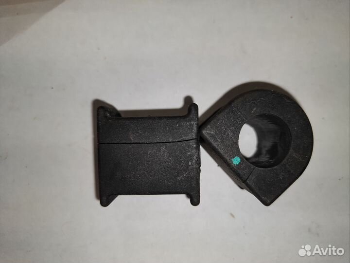 Втулки стабилизатора toyota