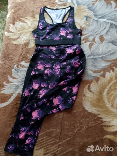 Спортивный костюм женский