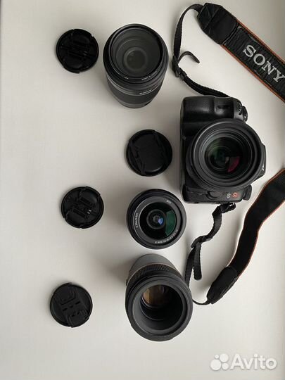 Цифровой фотоаппарат Sony Alpha SLT-A65