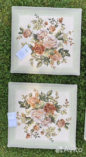 Наволочки и салфетка. Гобелен